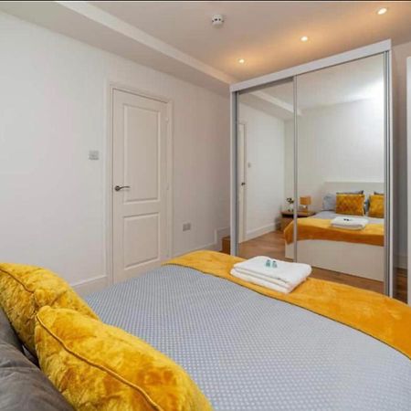 Beautiful 1Bd Apartment On The King'S Road Chelsea Лондон Екстер'єр фото