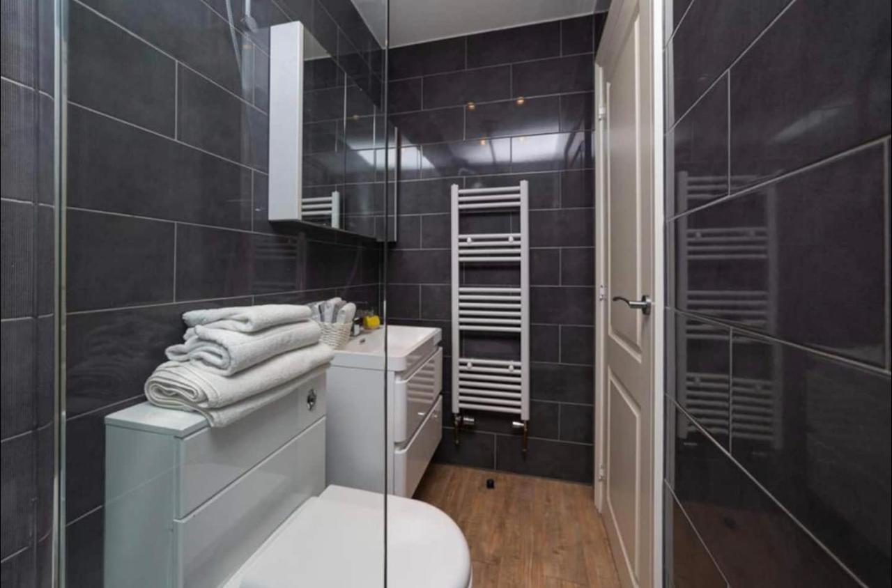 Beautiful 1Bd Apartment On The King'S Road Chelsea Лондон Екстер'єр фото